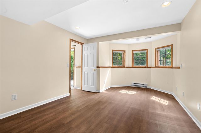 5151 Autumn Glen Street, Kalamazoo, MI 49009