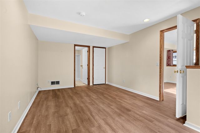5151 Autumn Glen Street, Kalamazoo, MI 49009
