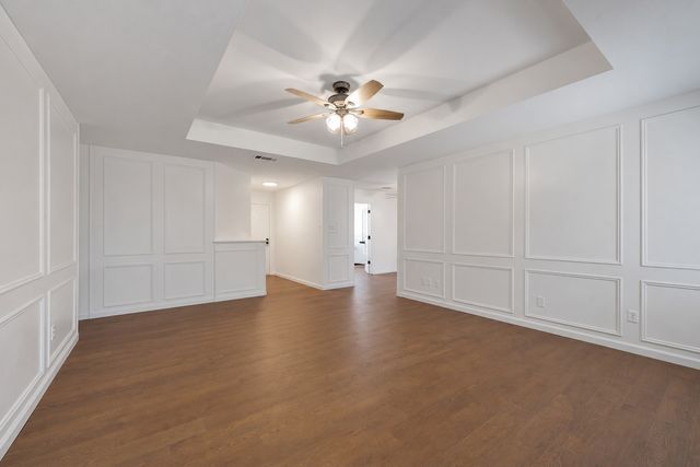 2127 Tanglewood Drive, Grapevine, TX 76051