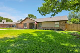 2127 Tanglewood Drive, Grapevine, TX 76051