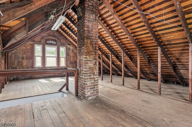 1120 Madison Hill Rd, Clark Twp., NJ 07066
