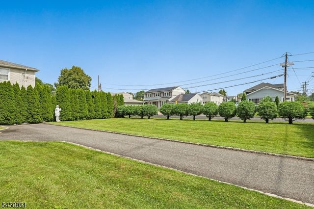 1120 Madison Hill Rd, Clark Twp., NJ 07066