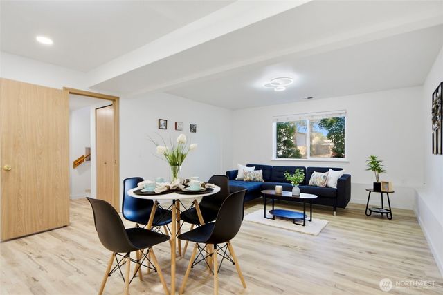 3704 166th Place SW, Lynnwood, WA 98037