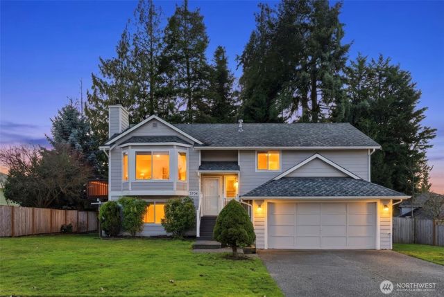 3704 166th Place SW, Lynnwood, WA 98037