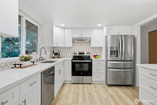 3704 166th Place SW, Lynnwood, WA 98037