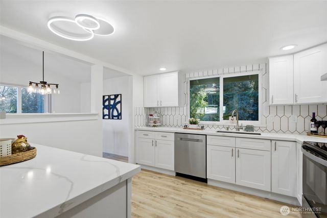 3704 166th Place SW, Lynnwood, WA 98037