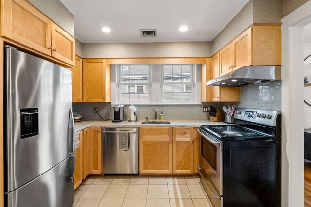 99 Atwood Ave 99, Newton, MA 02460