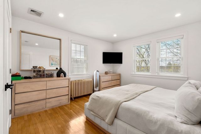 99 Atwood Ave 99, Newton, MA 02460