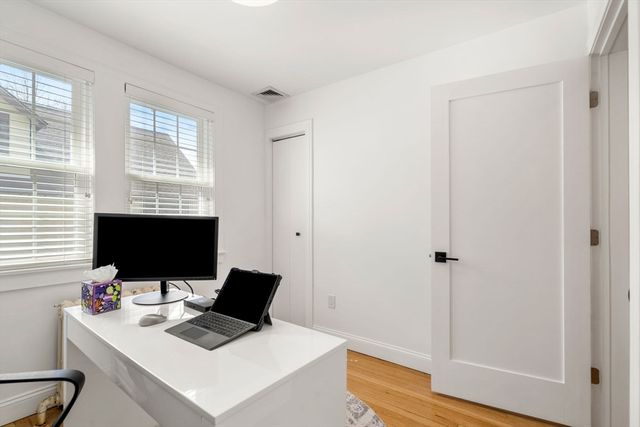 99 Atwood Ave 99, Newton, MA 02460