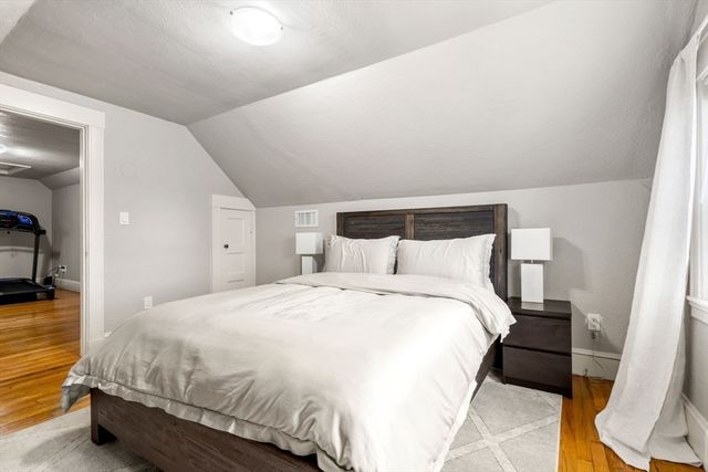 99 Atwood Ave 99, Newton, MA 02460