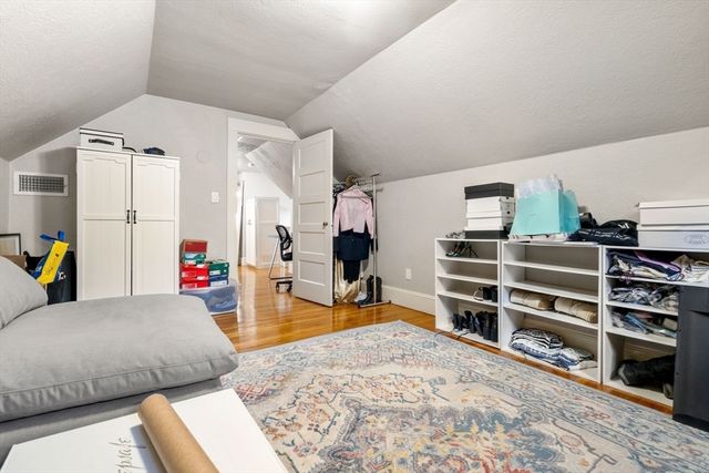 99 Atwood Ave 99, Newton, MA 02460