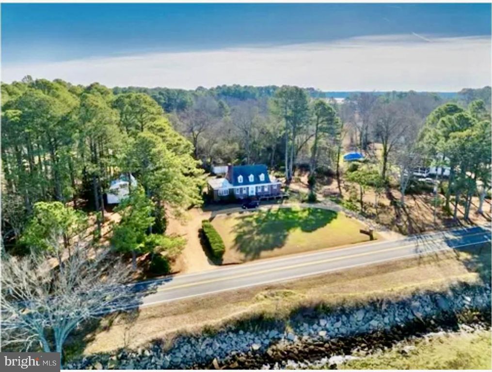 936 OLD FERRY RD, Grimstead, VA 23064