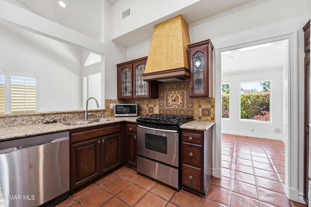 1090 Elfstone Court, Westlake Village, CA 91361