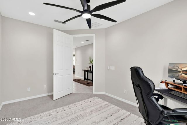 9022 W LUKE Avenue, Glendale, AZ 85305