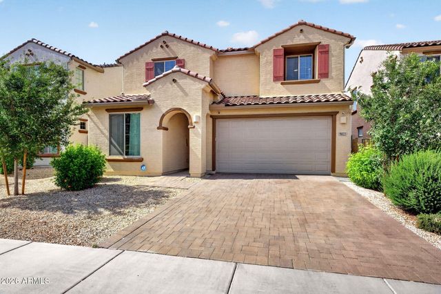 9022 W LUKE Avenue, Glendale, AZ 85305