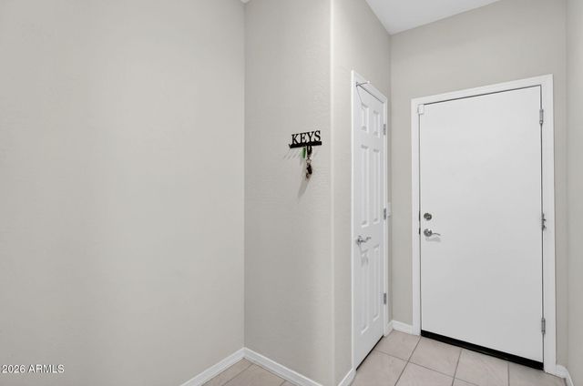 9022 W LUKE Avenue, Glendale, AZ 85305