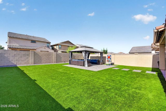 9022 W LUKE Avenue, Glendale, AZ 85305