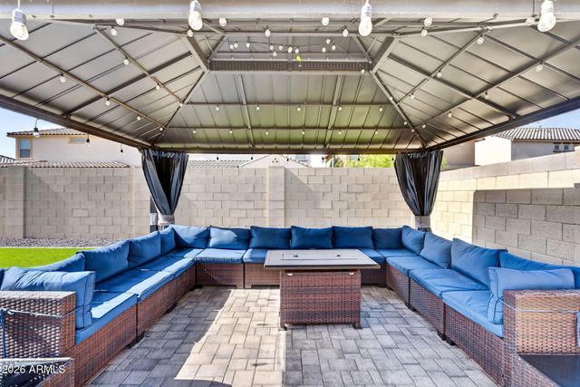 9022 W LUKE Avenue, Glendale, AZ 85305