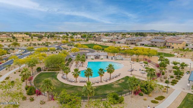 9022 W LUKE Avenue, Glendale, AZ 85305