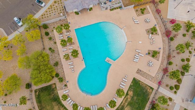 9022 W LUKE Avenue, Glendale, AZ 85305