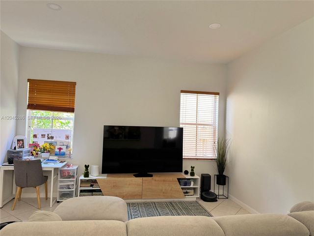 1074 Bluewood Terrace 0, Weston, FL 33327