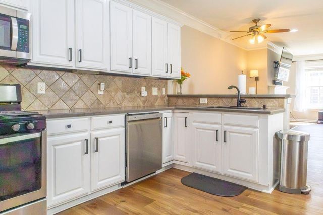 6089 Tennyson Park Way, Peachtree Corners, GA 30092