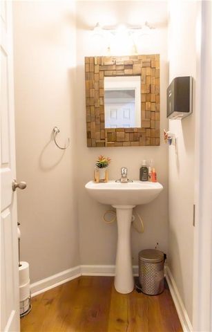6089 Tennyson Park Way, Peachtree Corners, GA 30092