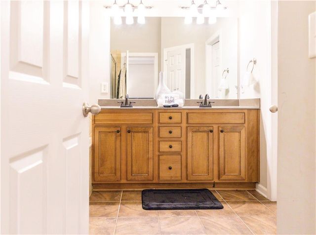 6089 Tennyson Park Way, Peachtree Corners, GA 30092