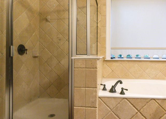 6089 Tennyson Park Way, Peachtree Corners, GA 30092