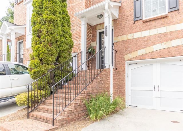6089 Tennyson Park Way, Peachtree Corners, GA 30092