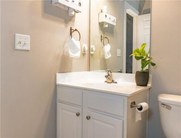 6089 Tennyson Park Way, Peachtree Corners, GA 30092