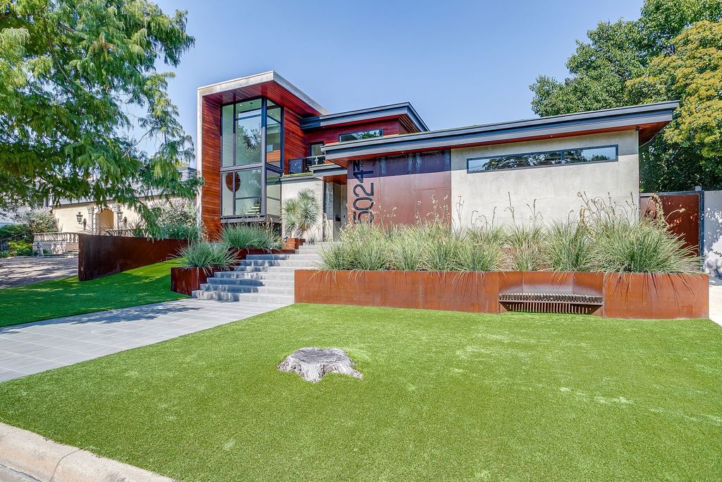 5024 Bryce Avenue, Fort Worth, TX 76107