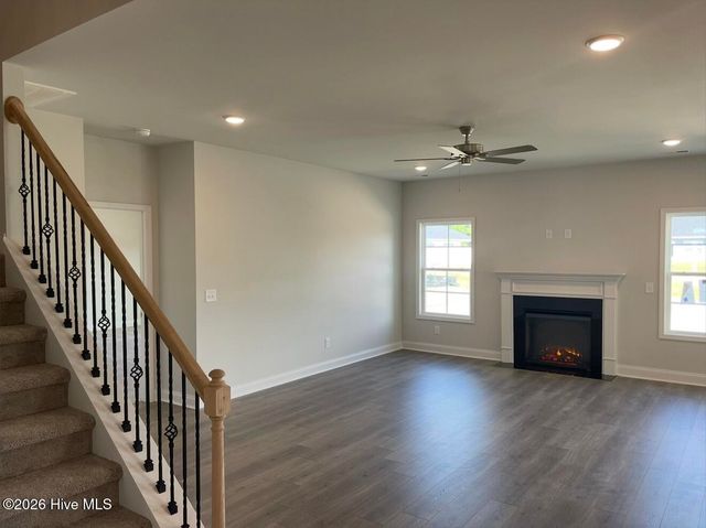 101 Seashore Street, Grimesland, NC 27837