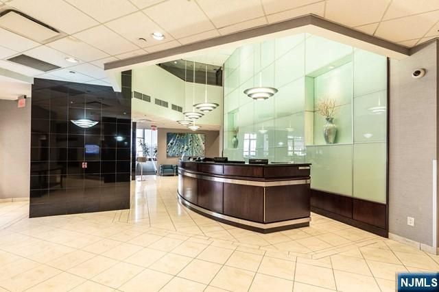 7000 Boulevard East 41L, Guttenberg, NJ 07093