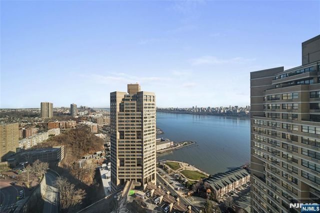 7000 Boulevard East 41L, Guttenberg, NJ 07093