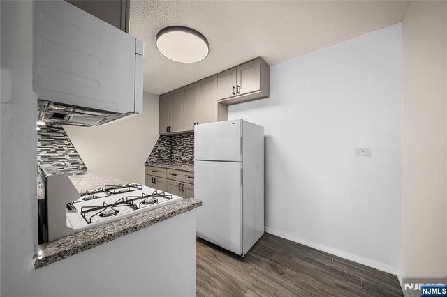 7000 Boulevard East 41L, Guttenberg, NJ 07093