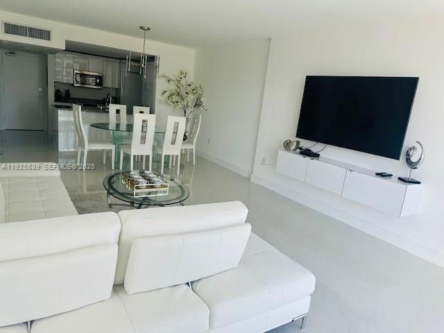 10275 Collins Ave 514, Bal Harbour, FL 33154