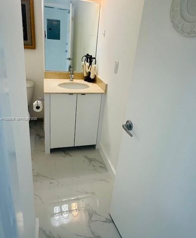 10275 Collins Ave 514, Bal Harbour, FL 33154