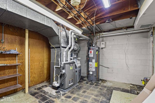 20631 Wedgewood Drive, Grosse Pointe Woods, MI 48236