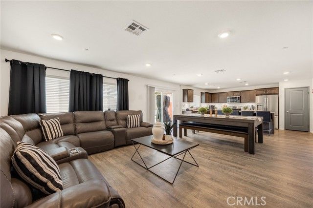 872 Canopy, San Jacinto, CA 92583