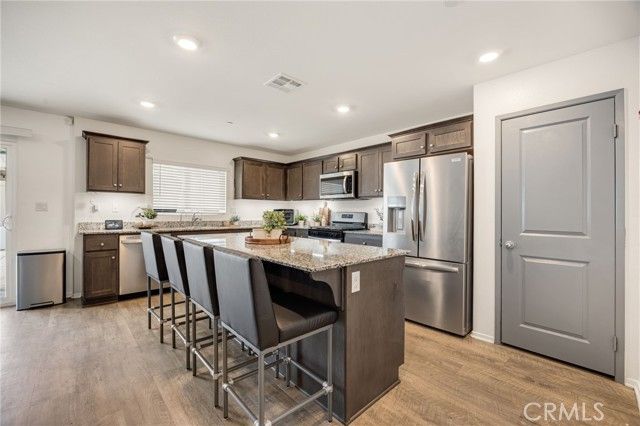 872 Canopy, San Jacinto, CA 92583