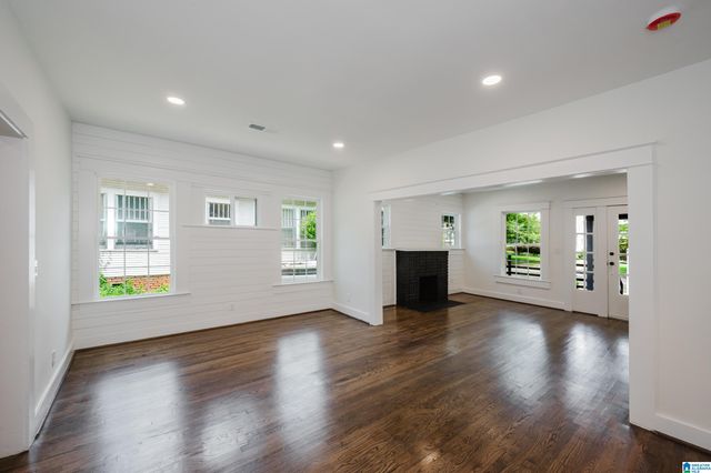 616 10TH COURT S, Birmingham, AL 35205