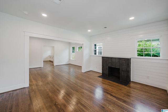 616 10TH COURT S, Birmingham, AL 35205