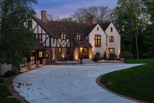 2653 Plymouth Road, Minnetonka, MN 55305