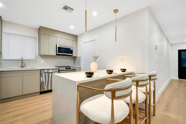 432 Sevilla Ave, Coral Gables, FL 33134