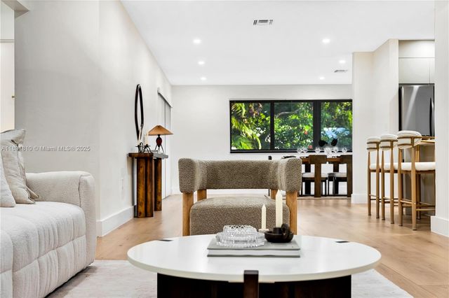 432 Sevilla Ave, Coral Gables, FL 33134