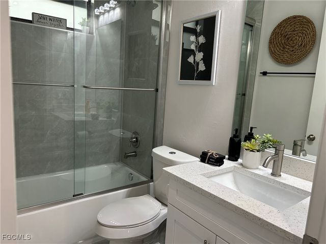 4782 8th AVE SE, Naples, FL 34117