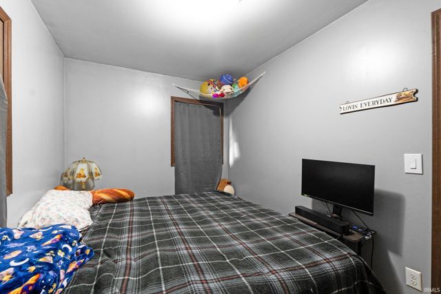 110 Parker Avenue, Kendallville, IN 46755