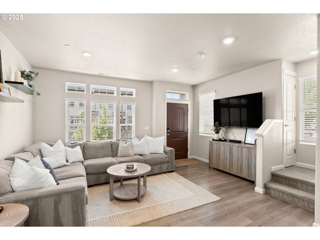 11469 Sw MONT BLANC St, Wilsonville, OR 97070
