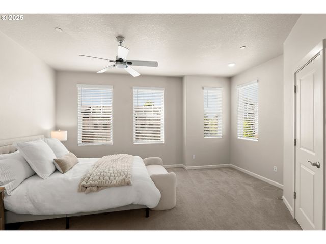 11469 Sw MONT BLANC St, Wilsonville, OR 97070